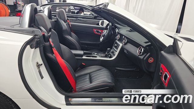 Mercedes-Benz SLK-Class 2015 — photo 11