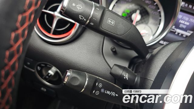 Mercedes-Benz SLK-Class 2015 — photo 19