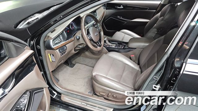 Kia K7 2019 — photo 13