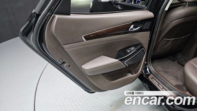 Kia K7 2019 — photo 15