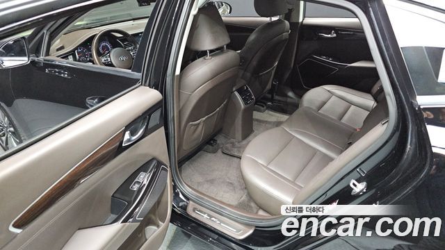 Kia K7 2019 — photo 16