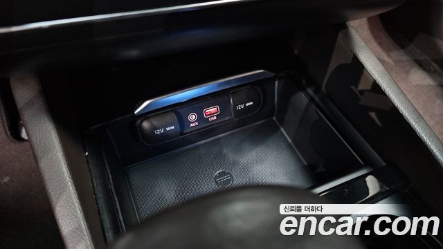 Kia K7 2019 — photo 28