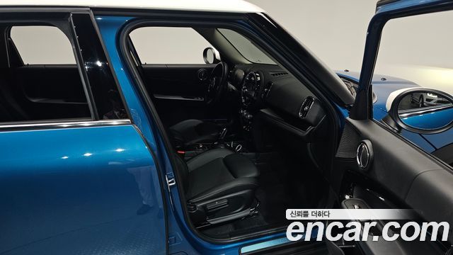 Mini Countryman 2022 — photo 16