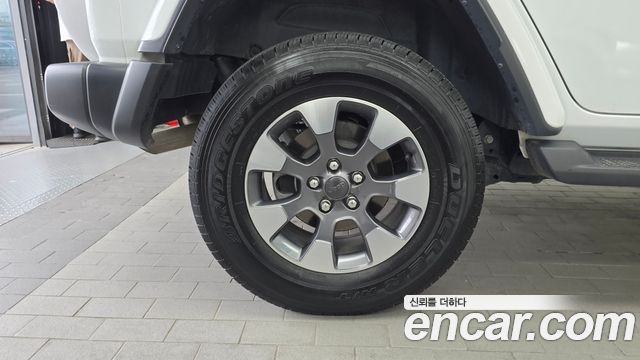 Jeep Wrangler 2023 — photo 5
