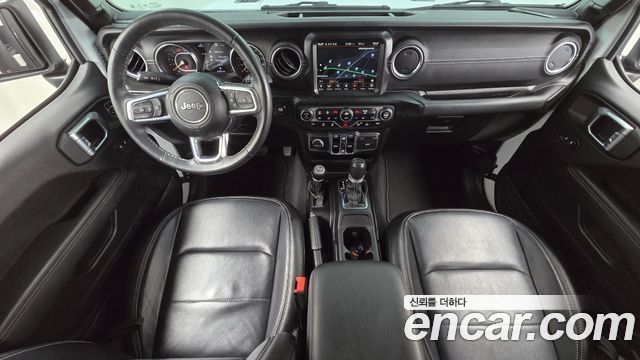 Jeep Wrangler 2023 — photo 10