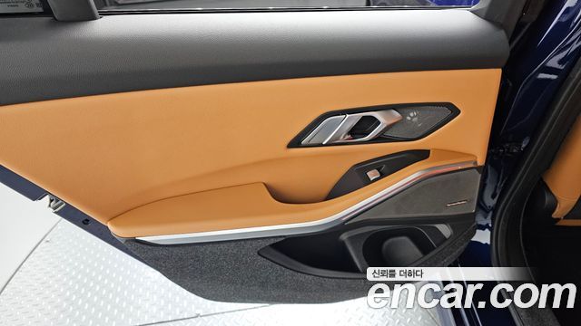 BMW 3-Series 2025 — photo 15