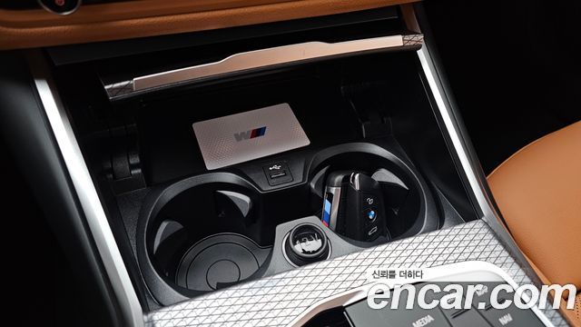 BMW 3-Series 2025 — photo 27
