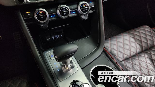 Genesis G70 2018 — photo 12
