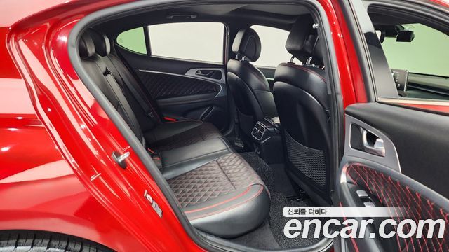 Genesis G70 2018 — photo 17