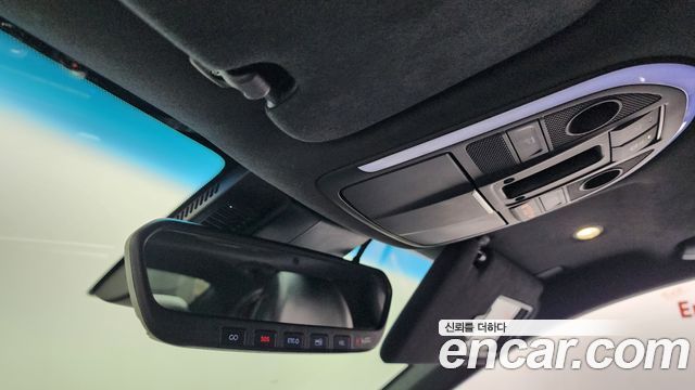 Genesis G70 2018 — photo 27