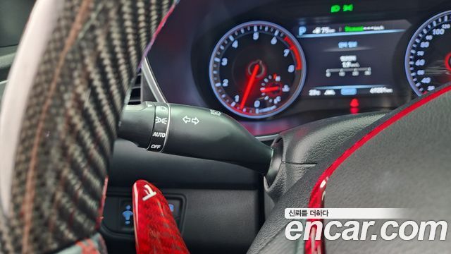 Genesis G70 2018 — photo 34