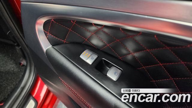 Genesis G70 2018 — photo 35