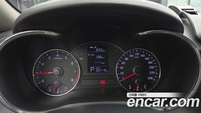 Kia K3 2015 — photo 11