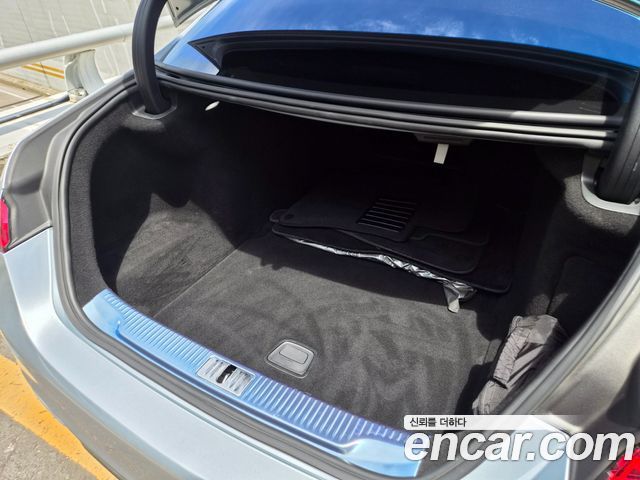 Mercedes-Benz S-Class 2021 — photo 19