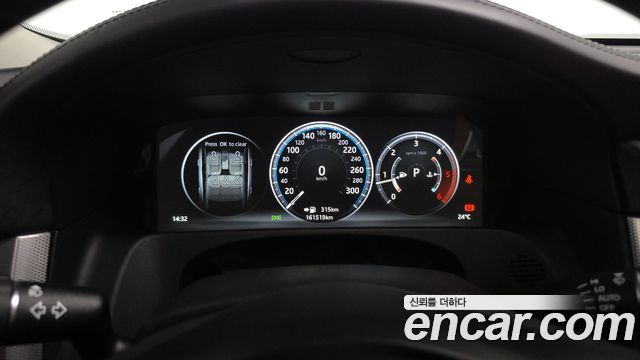 Jaguar XF 2017 — photo 8