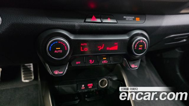 Kia Stonic 2019 — photo 16