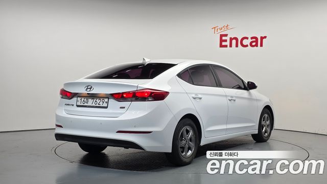 Hyundai AVANTE 2017 — photo 2