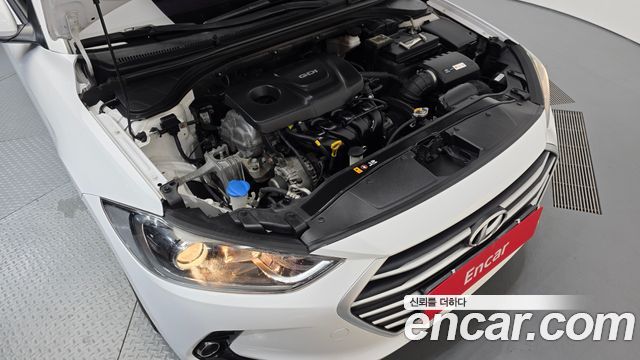 Hyundai AVANTE 2017 — photo 6