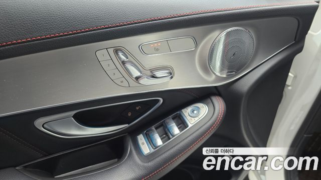 Mercedes-Benz GLC-Class 2018 — photo 19