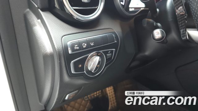 Mercedes-Benz GLC-Class 2018 — photo 20