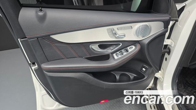Mercedes-Benz GLC-Class 2018 — photo 14