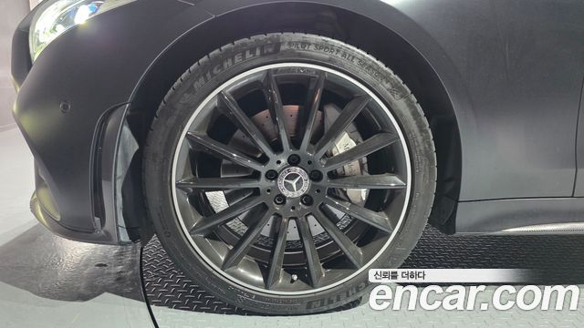 Mercedes-Benz CLS-Class 2020 — photo 5