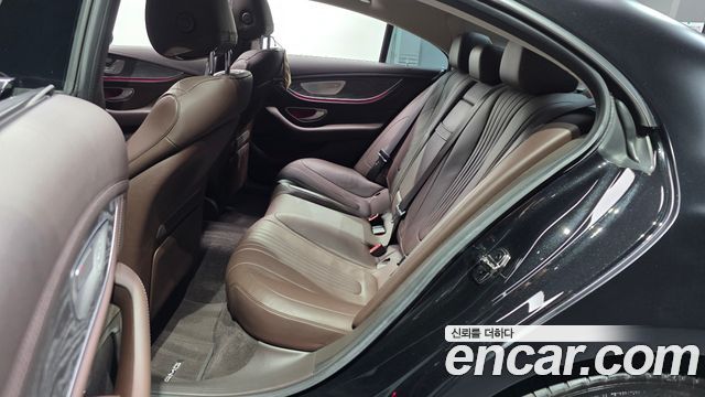 Mercedes-Benz CLS-Class 2020 — photo 11