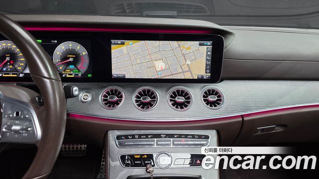 Mercedes-Benz CLS-Class 2020 — photo 17