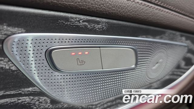 Mercedes-Benz CLS-Class 2020 — photo 18