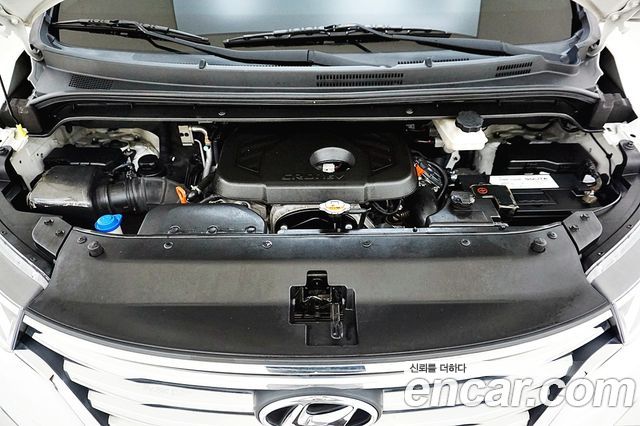 Hyundai Starex 2019 — photo 8