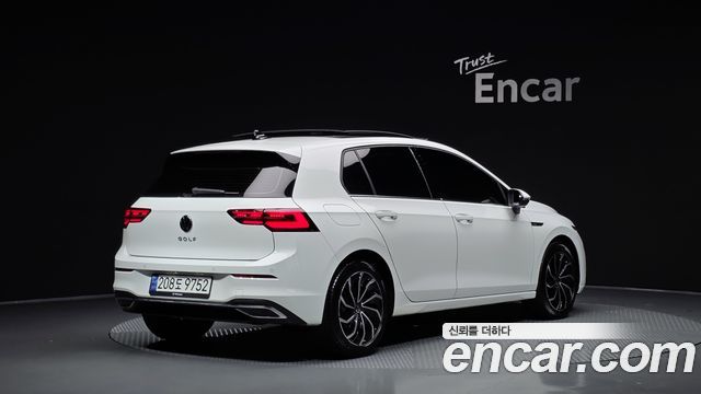 Volkswagen Golf 2024 — photo 2