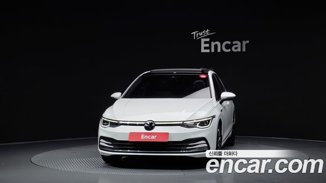 Volkswagen Golf 2024 — photo 3