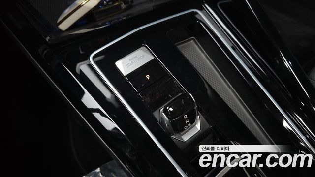 Volkswagen Golf 2024 — photo 9