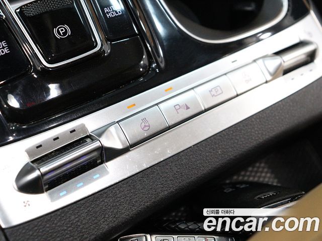 Kia Canival 2021 — photo 9
