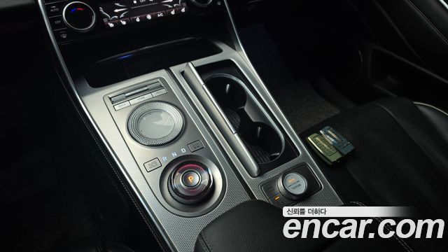 Genesis GV80 2020 — photo 9