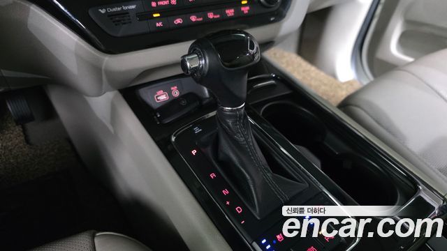 Kia Canival 2016 — photo 9