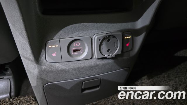 Kia Canival 2016 — photo 17