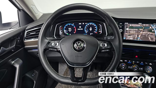 Volkswagen Jetta 2021 — photo 19