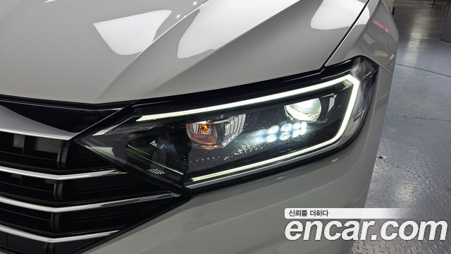 Volkswagen Jetta 2021 — photo 8