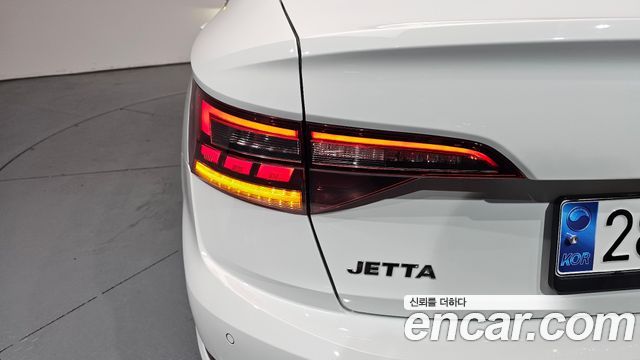 Volkswagen Jetta 2021 — photo 9