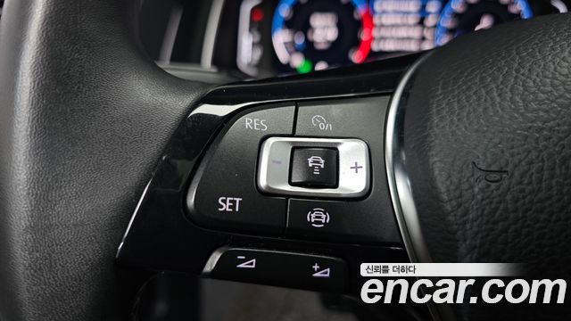 Volkswagen Jetta 2021 — photo 27