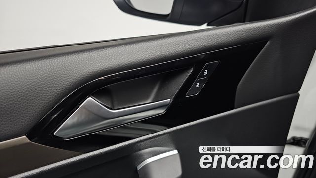 Volkswagen Jetta 2021 — photo 33