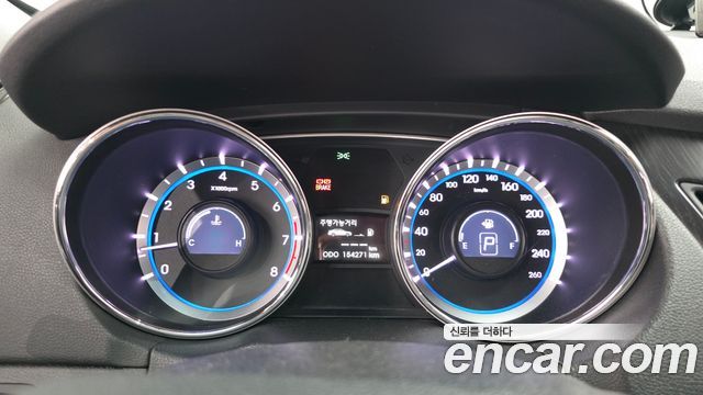 Hyundai Sonata 2013 — photo 11