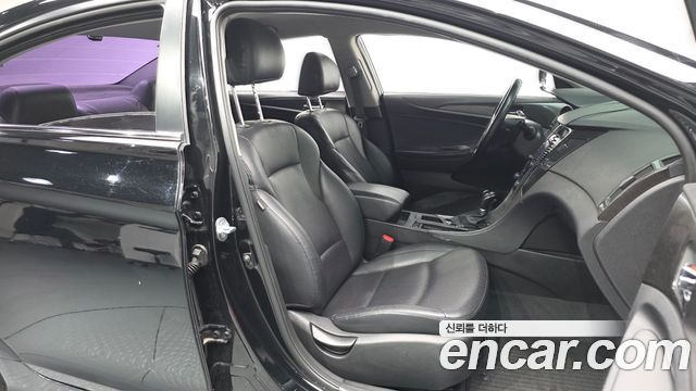 Hyundai Sonata 2013 — photo 17