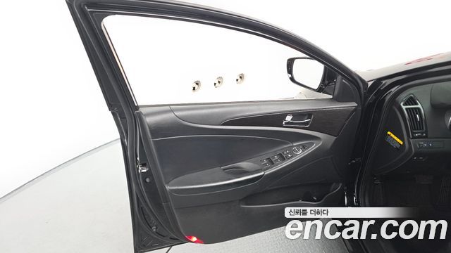 Hyundai Sonata 2013 — photo 14