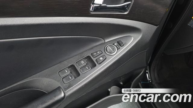Hyundai Sonata 2013 — photo 33