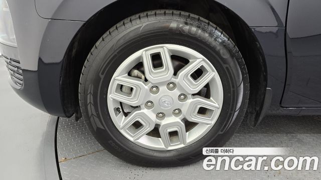 Hyundai Staria 2022 — photo 5