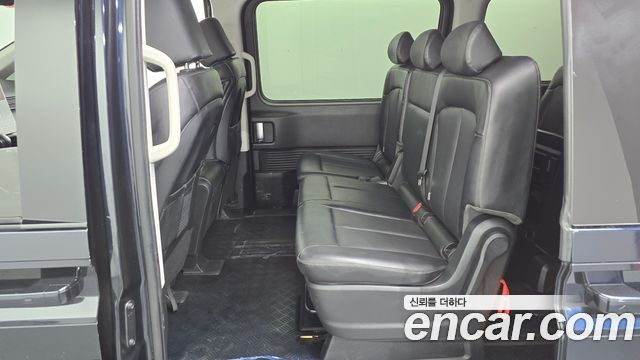 Hyundai Staria 2022 — photo 17