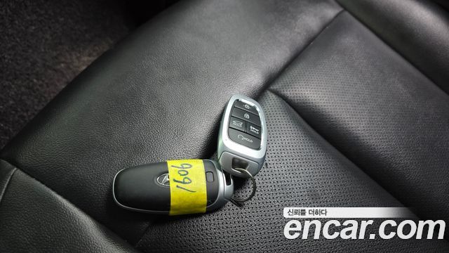 Hyundai Staria 2022 — photo 22