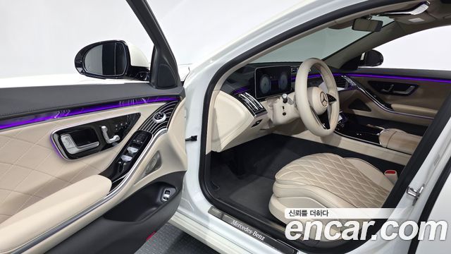 Mercedes-Benz S-Class 2022 — photo 13